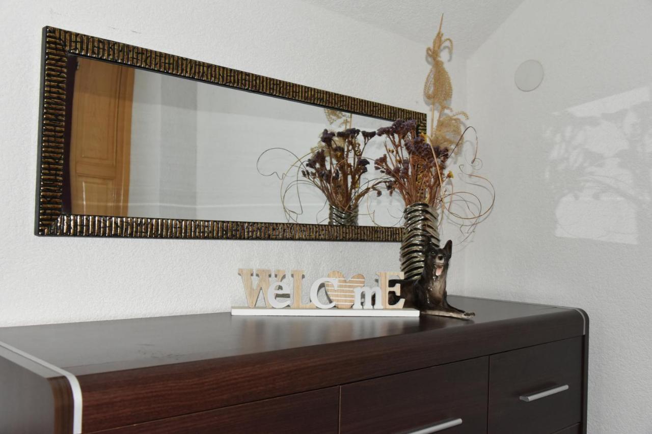 Apartment Bobic Licko Petrovo Selo Luaran gambar