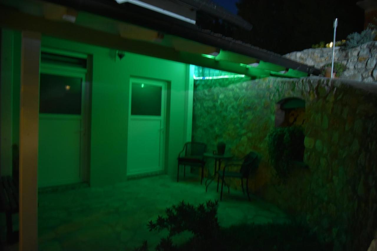 Apartment Bobic Licko Petrovo Selo Luaran gambar